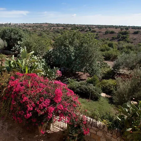 Country house Tenuta Cammarana Donnafugata