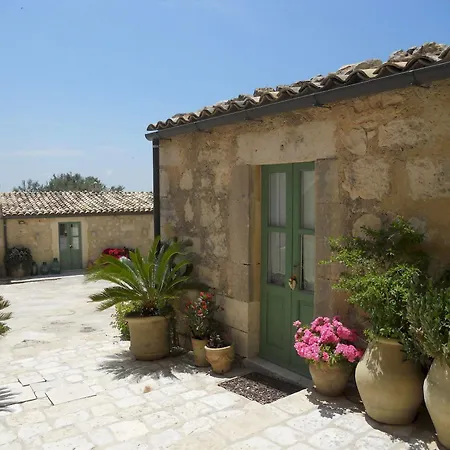 Country house Tenuta Cammarana Donnafugata